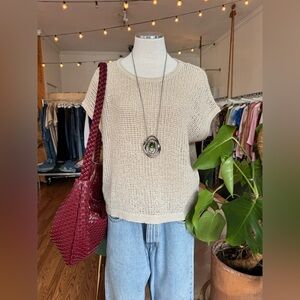 Elegant Silver and Green Pendant Necklace